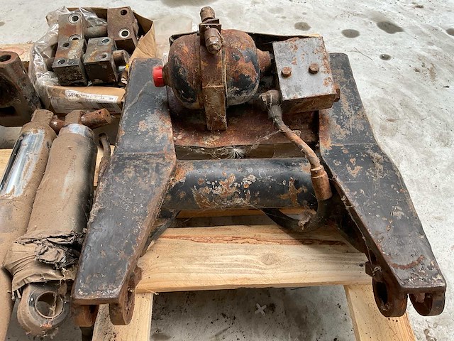 Same / laborghini / hurlimann fronthefinrichting - afbeelding 8 van  9