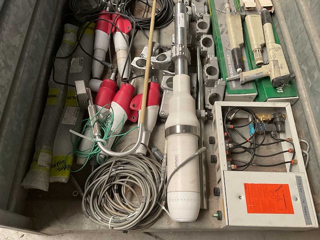 Sames divers apparatuur voor poedercoaten - afbeelding 2 van  3