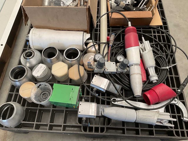 Sames kremlin divers apparatuur voor poedercoaten - afbeelding 3 van  4