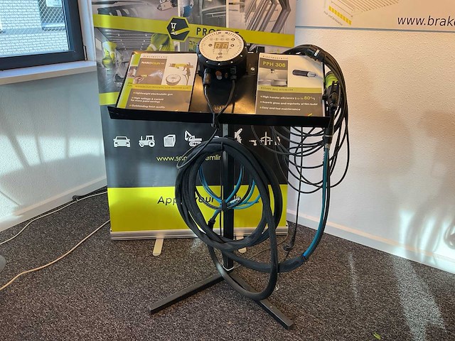 Sames kremlin manogun mv apparatuur voor poedercoaten - afbeelding 1 van  3