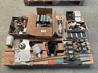 Sames/siemens diverse onderdelen op pallet - afbeelding 1 van  7