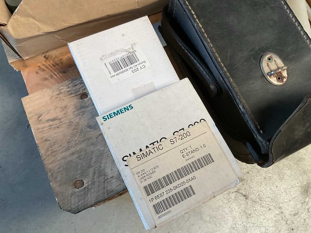 Sames/siemens diverse onderdelen op pallet - afbeelding 6 van  7
