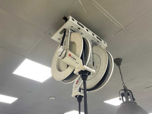 Samoa reelmaster vloeistofhaspel met digitaal oliepistool - afbeelding 7 van  8