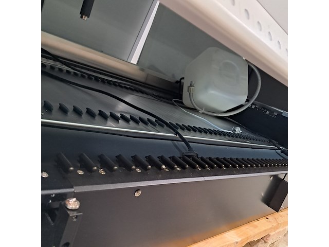 Sample analyzer, hamilton roche, cobas x480 - afbeelding 4 van  10