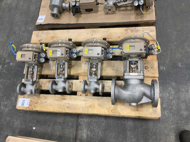 Samson pneumatische regelklep (4x) - afbeelding 1 van  5