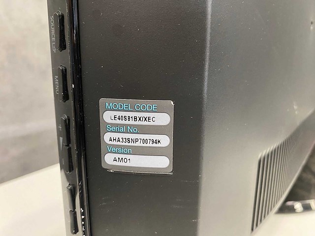 Samsung - 40" monitor op voet - afbeelding 2 van  13