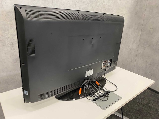 Samsung - 40" monitor op voet - afbeelding 13 van  13