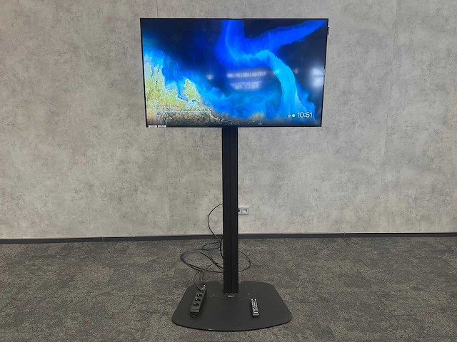 Samsung - 48" fhd led monitor met statief - afbeelding 1 van  15