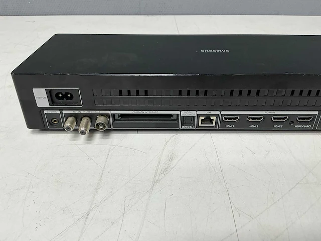 Samsung - 50c 1001 n one connect - afbeelding 8 van  10