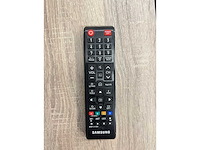 Samsung - 55" full hd monitor met voet - afbeelding 6 van  7