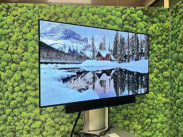 Samsung - 55" monitor met verrijdbaar statief - afbeelding 13 van  19