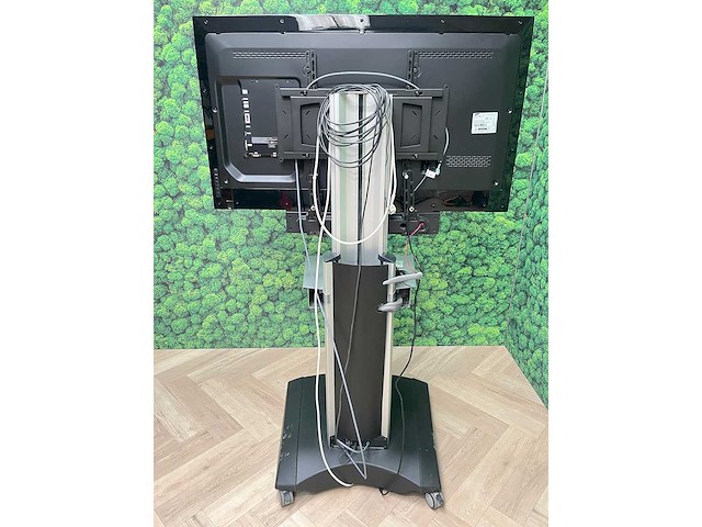 Samsung - 55" monitor met verrijdbaar statief - afbeelding 4 van  16