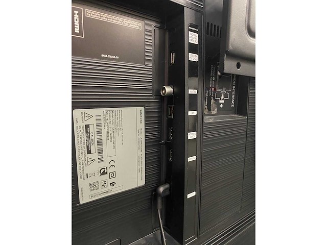 Samsung - 55" uhd tv met verrijdbaar statief - afbeelding 3 van  11