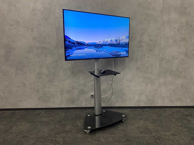 Samsung - 55" uhd tv met verrijdbaar statief - afbeelding 1 van  11