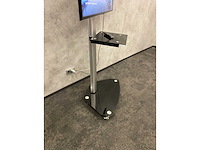 Samsung - 55" uhd tv met verrijdbaar statief - afbeelding 5 van  11