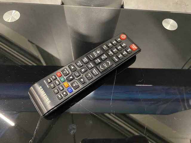 Samsung - 55" uhd tv met verrijdbaar statief - afbeelding 9 van  11