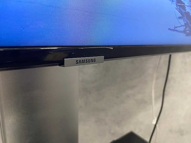 Samsung - 55" uhd tv met verrijdbaar statief - afbeelding 10 van  11