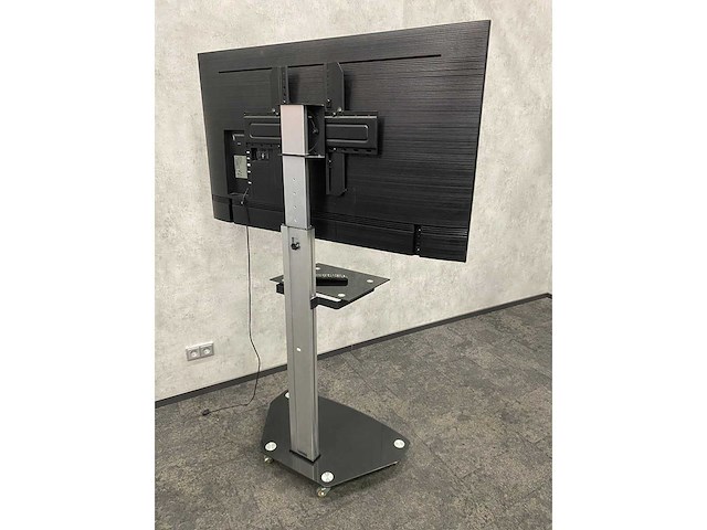 Samsung - 55" uhd tv met verrijdbaar statief - afbeelding 11 van  11