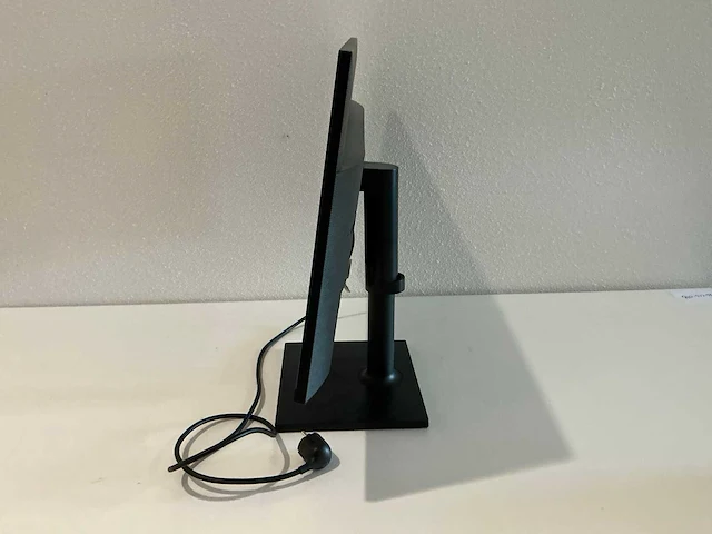 Samsung - f27t450fq - monitoren - afbeelding 2 van  4
