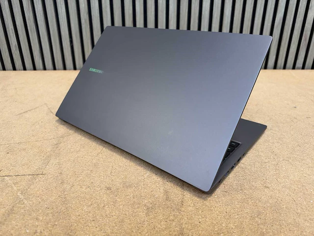Samsung - np750xgj-kg1nl - laptop - afbeelding 2 van  7