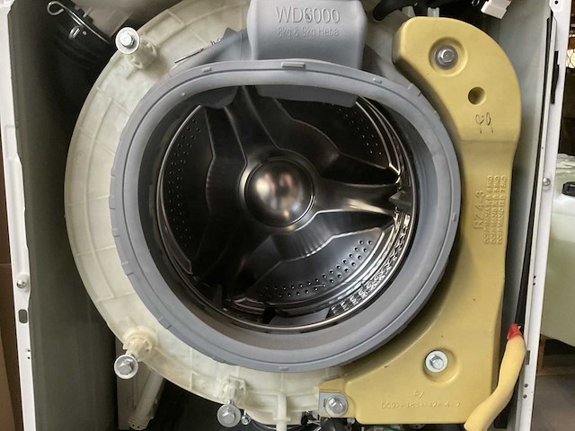 Samsung - wd80k5a10ow - washing machine - afbeelding 3 van  5