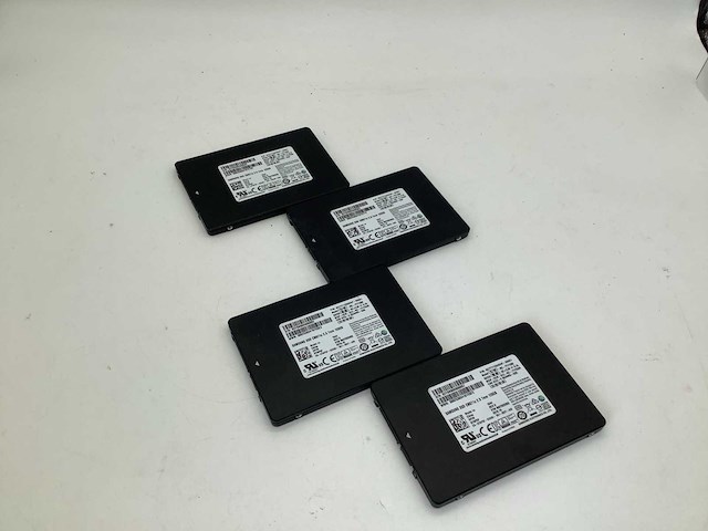 Samsung 128gb cm871 interne hardeschijf (4x) - afbeelding 1 van  5
