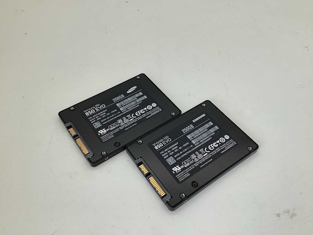 Samsung 250gb 850 evo interne hardeschijf (2x) - afbeelding 4 van  5