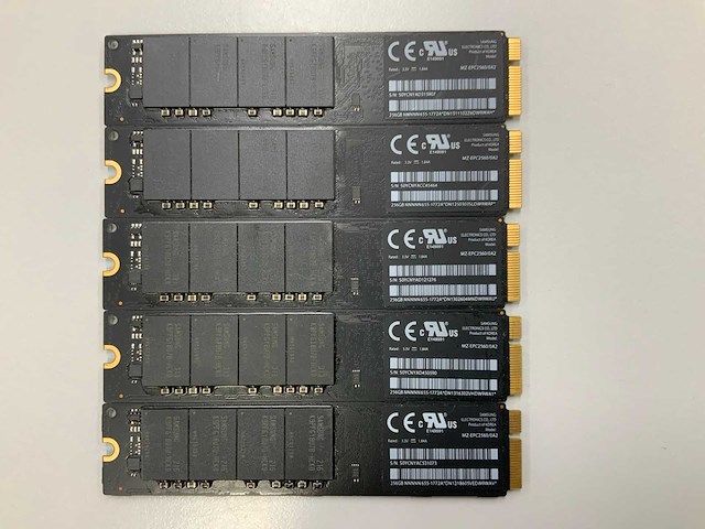 Samsung 256gb ssd macbook air 2012 (5x) - afbeelding 1 van  2