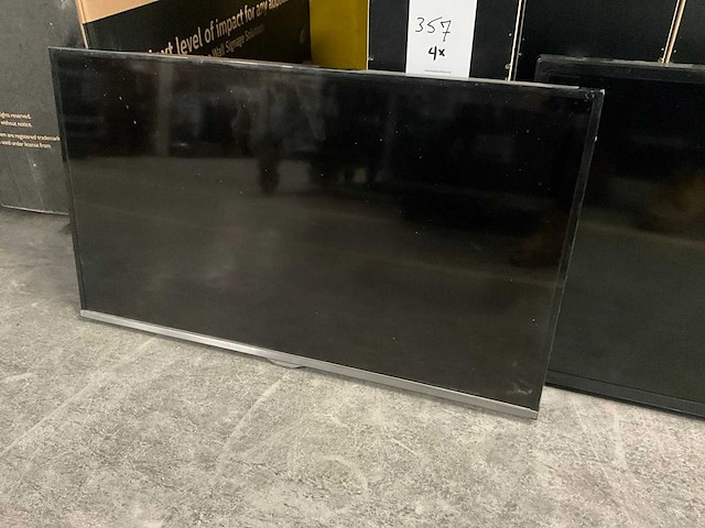 Samsung 32” monitor (4x) - afbeelding 4 van  11