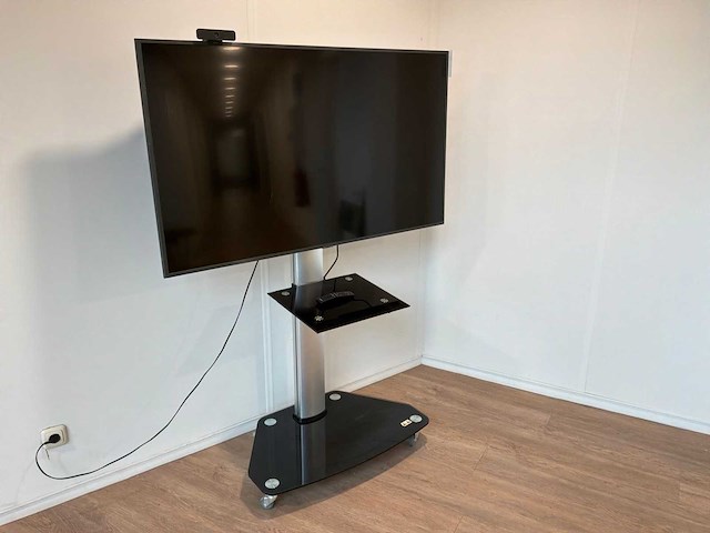 Samsung 58” televisie - afbeelding 2 van  5