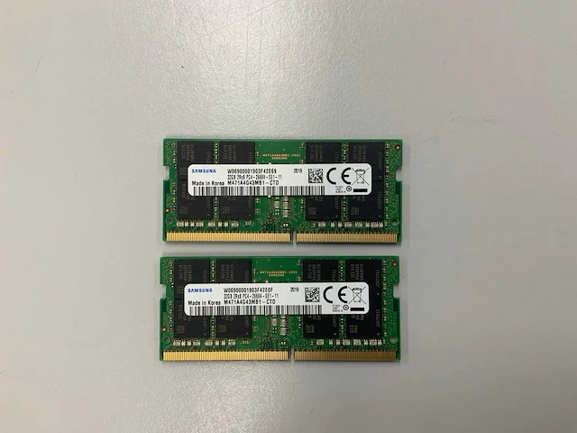 Samsung 64gb(2x 32gb) ddr4 ram sticks m471a4g43mb1-ctd (2x) - afbeelding 1 van  2