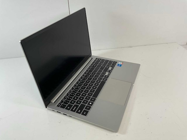 Samsung 750xed 15.6”, core(tm) i5 12th gen, 8 gb ram, 256 gb nvme laptop - afbeelding 1 van  2