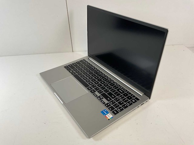 Samsung 750xed 15.6”, core(tm) i5 12th gen, 8 gb ram, 256 gb nvme laptop - afbeelding 3 van  8