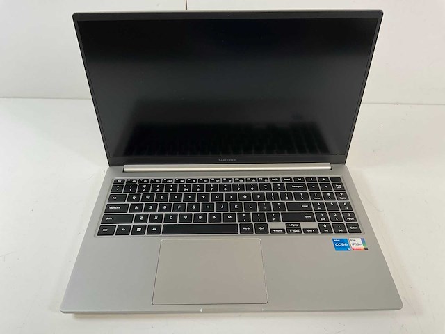 Samsung 750xed 15.6”, core(tm) i5 12th gen, 8 gb ram, 256 gb nvme laptop - afbeelding 1 van  5