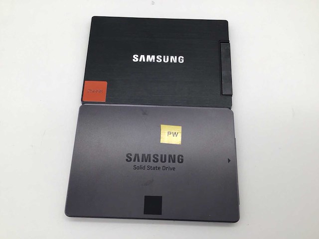 Samsung 830 256gb + 840 evo 250gb sata ssd interne hardeschijf (2x) - afbeelding 2 van  4