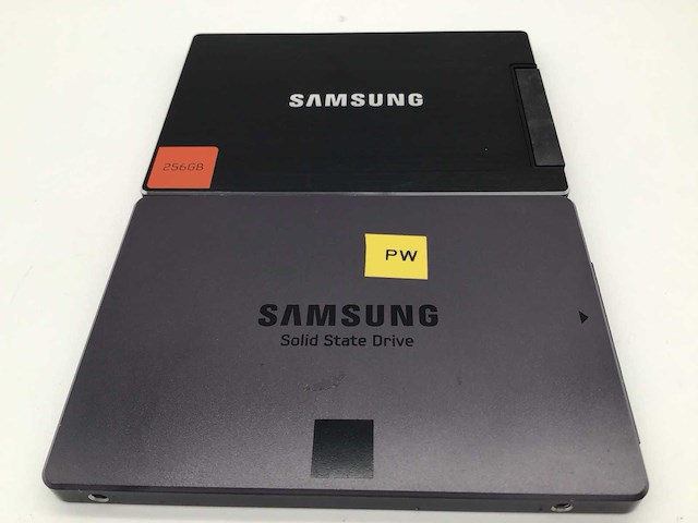 Samsung 830 256gb + 840 evo 250gb sata ssd interne hardeschijf (2x) - afbeelding 3 van  4