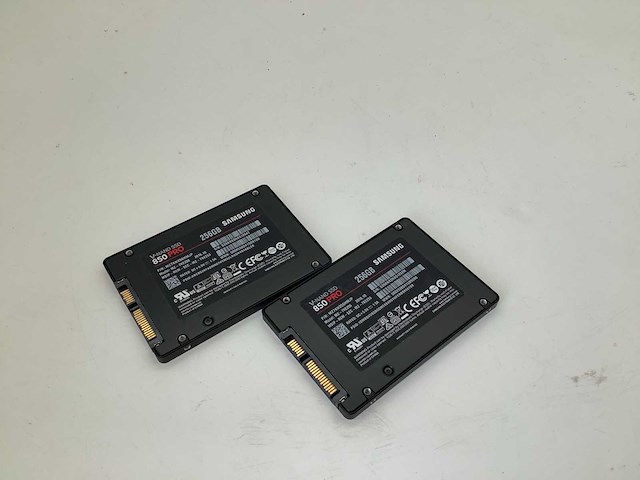 Samsung 850 pro interne hardeschijf (2x) - afbeelding 4 van  5