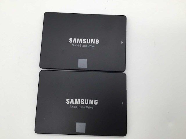 Samsung 860 evo 250gb sata ssd interne hardeschijf (2x) - afbeelding 3 van  5