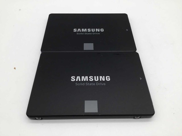 Samsung 860 evo 250gb sata ssd interne hardeschijf (2x) - afbeelding 2 van  4