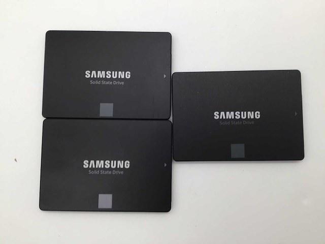 Samsung 860 evo 250gb sata ssd interne hardeschijf (3x) - afbeelding 2 van  2