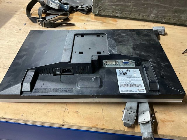 Samsung 940bw monitor - afbeelding 2 van  3