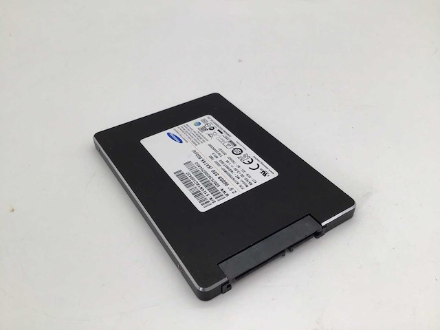 Samsung 960gb sata ssd interne hardeschijf - afbeelding 1 van  4