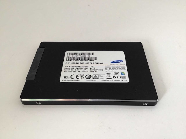 Samsung 960gb sata ssd interne hardeschijf - afbeelding 2 van  4