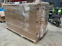 Samsung 98 inch televisie (4x)