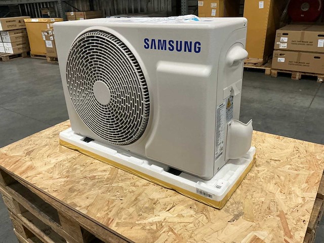 Samsung ar09txhzawkx airconditioning buitenunit - afbeelding 1 van  15