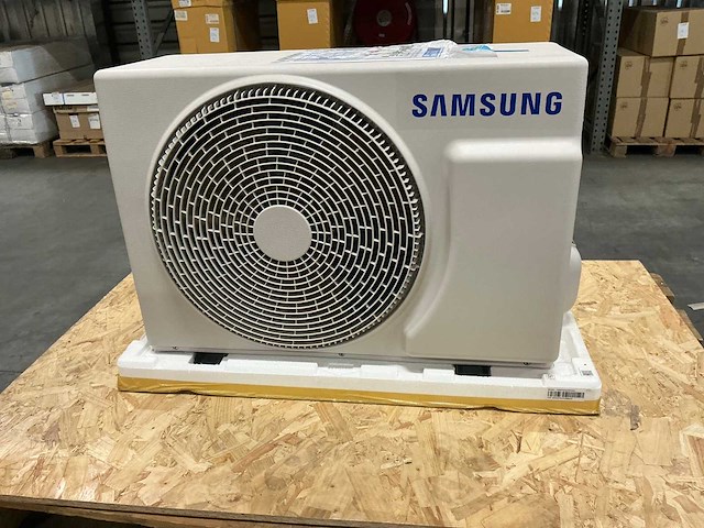 Samsung ar09txhzawkx airconditioning buitenunit - afbeelding 8 van  15