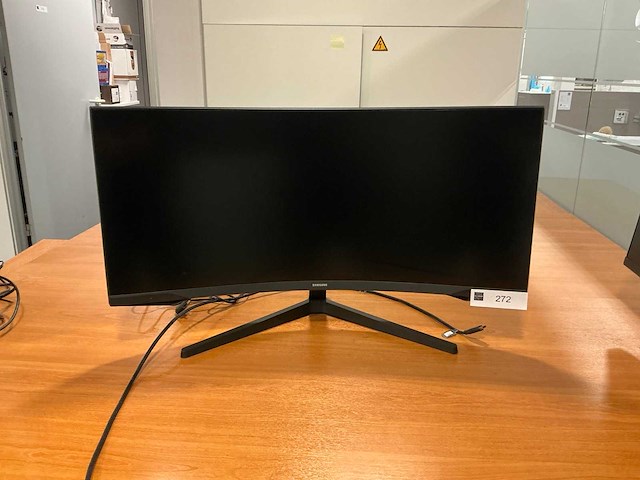 Samsung c34g55tww curved monitor 34” - afbeelding 1 van  4