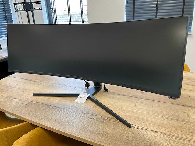 Samsung c49j890dk monitor 49” - afbeelding 1 van  1