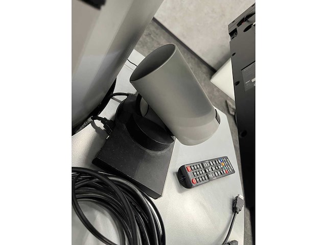 Samsung/ cisco - 55" videoconferentie systeem met verrijdbaar statief - afbeelding 2 van  13