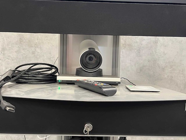 Samsung/ cisco - 55" videoconferentie systeem met verrijdbaar statief - afbeelding 4 van  13